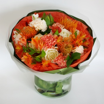 Букет "Оранжевый микс с нутаном"