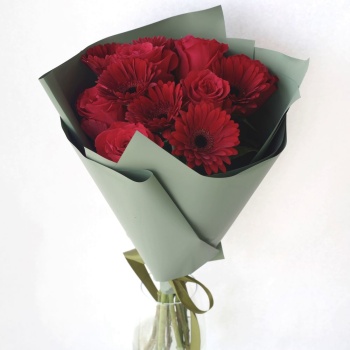 Букет "Красный дуэт"
